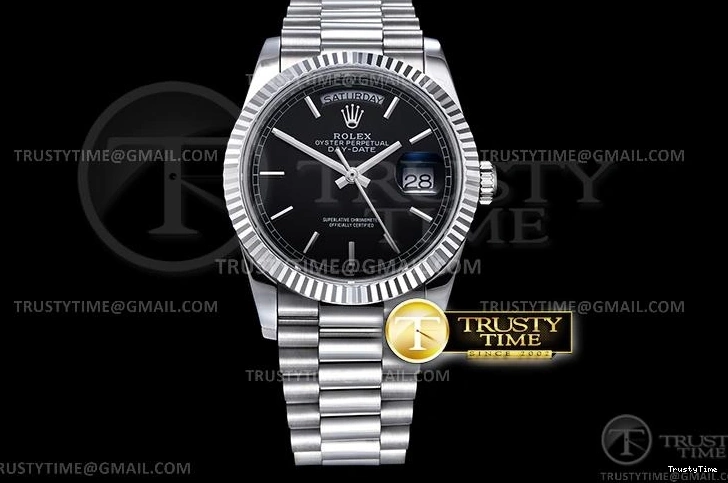 0726 Versatile RDD0220H – DayDate 36mm 701